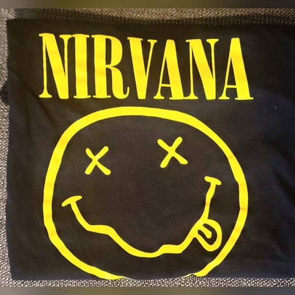 Nirvana Black tee | t-shirt size small - Picture 5 of 5